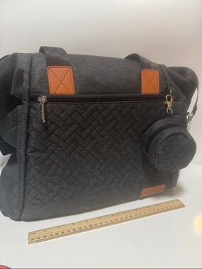 Lovevook diaper bag grey stylish storage insulated areas excellent condition